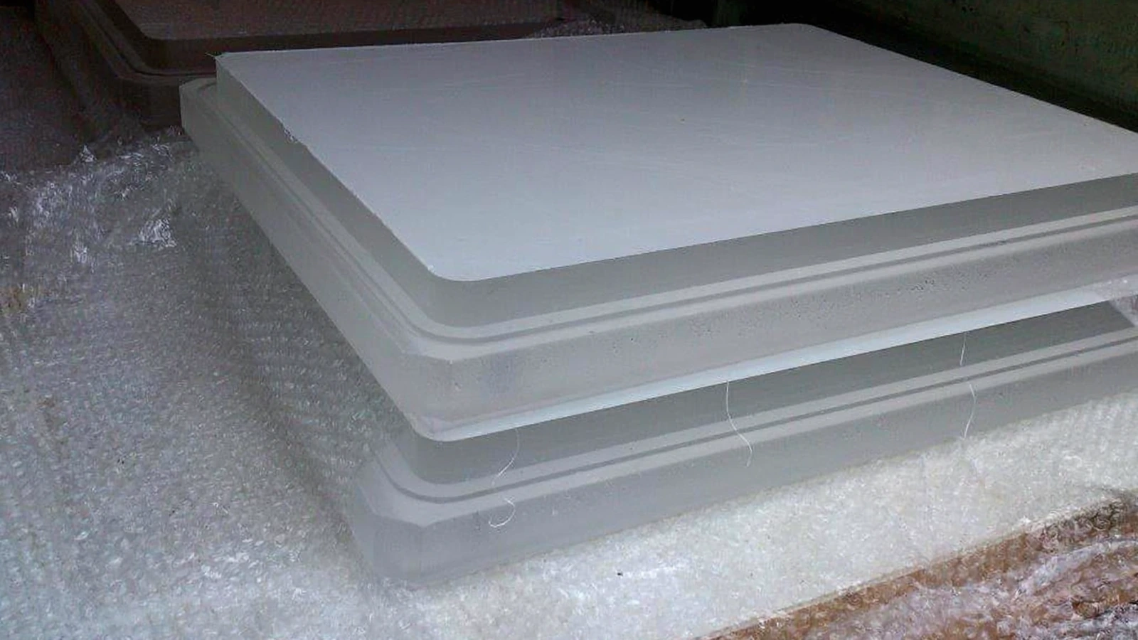WINDOWS from acrylic of thickness 85 mm for chambers for testing ship propeller cavitation for Ship Design Centre S.A.