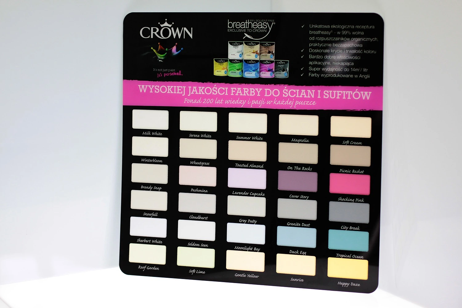 Crown — Display from paleta barw farb for walls and ceilings, made from acrylic, containing 30 samples colours.