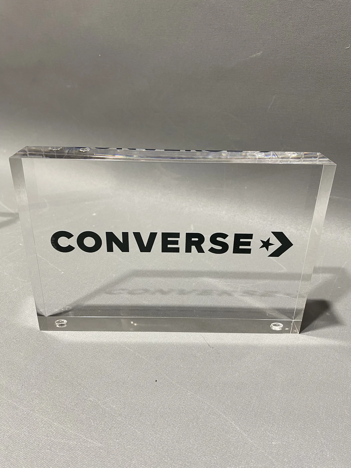 Blok brandowy from clear acrylic thickj with logo brand obuwniczej