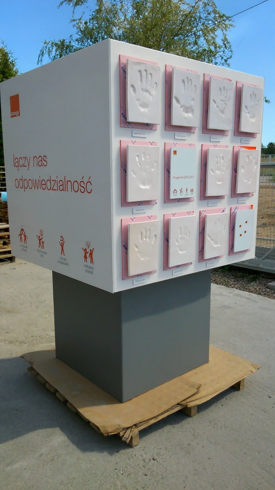 DISPLAY for Orange