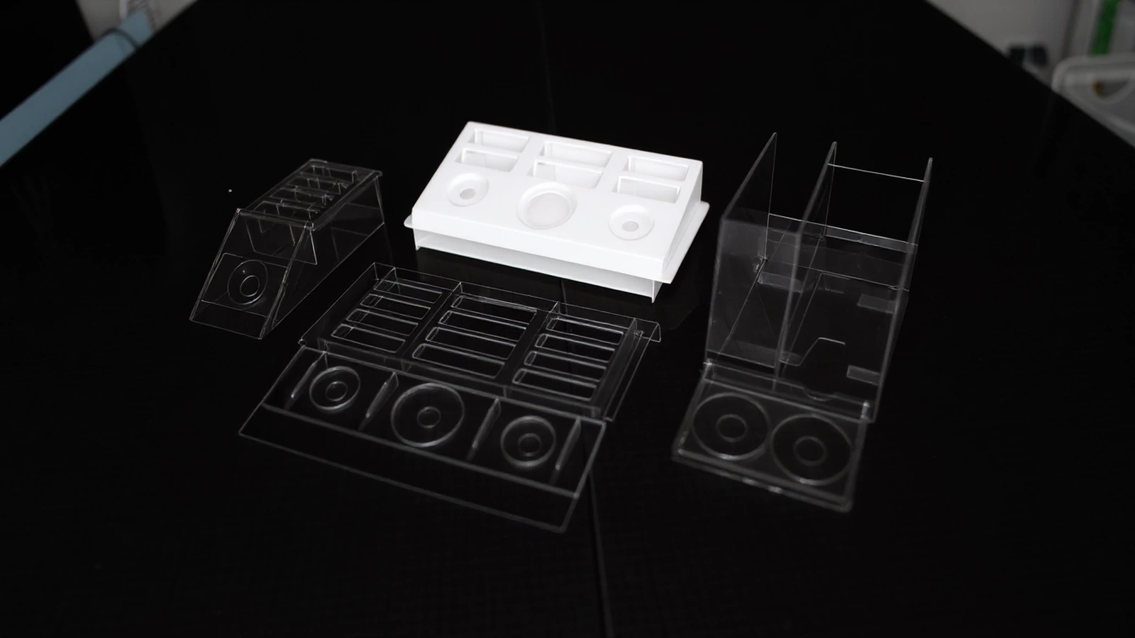 Displays for cosmetics Superpharm