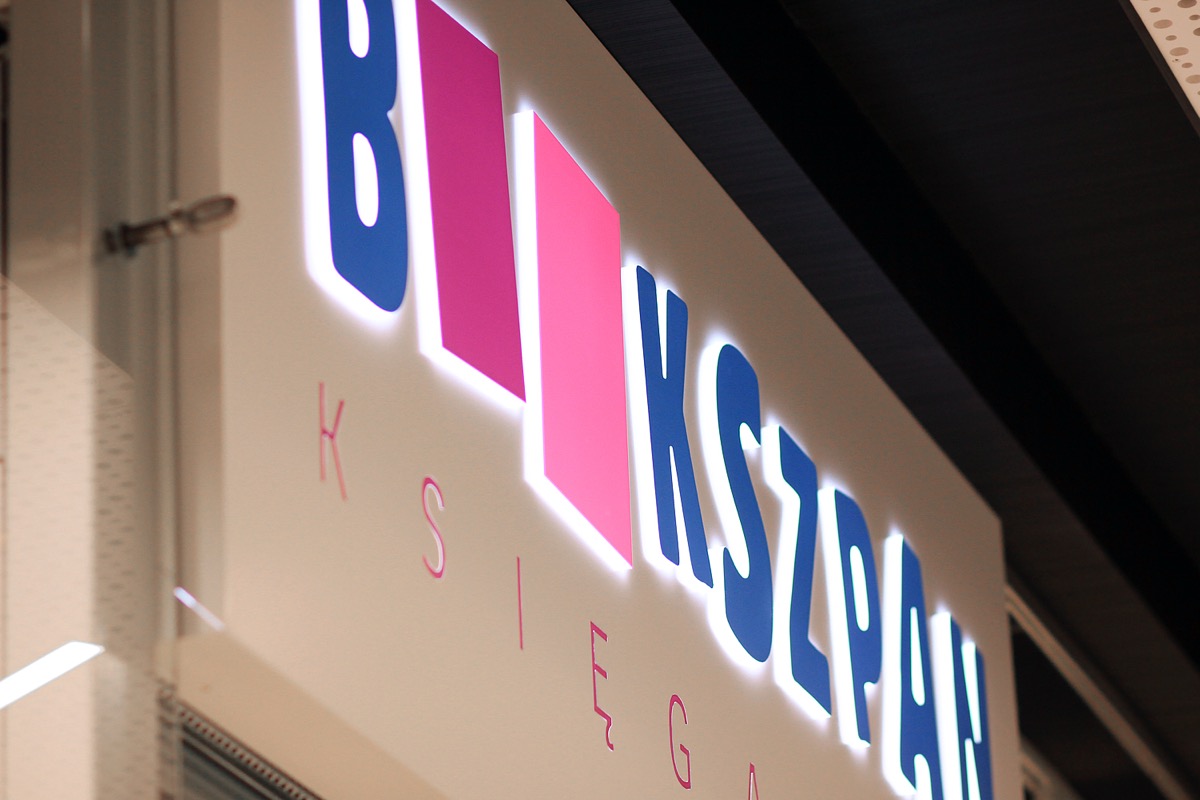 Kasetony LED podświetlane reklamy świetlne