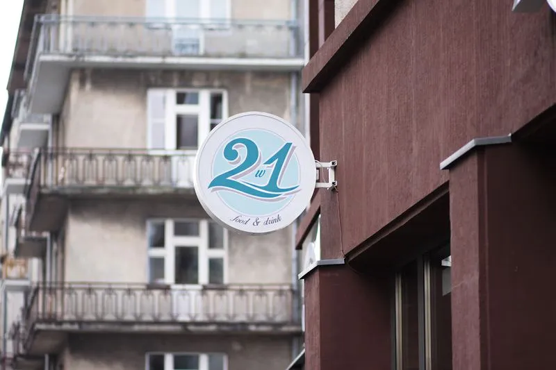 outdoor 2-in-1 projecting sign