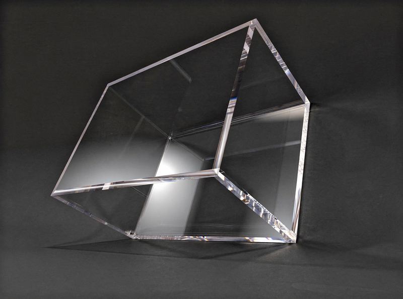 Gablota vitrinowa premium z plexi bezbarwnej z podświetleniem LED