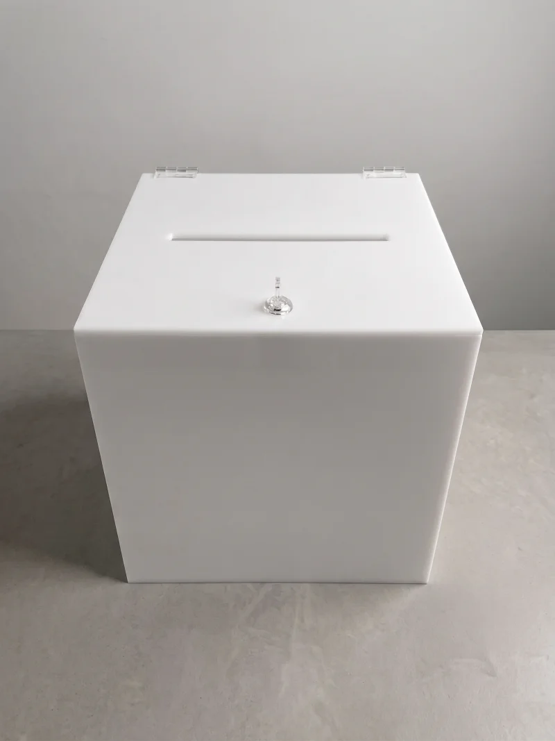 Urna ankietowa / skarbonka from frosted acrylic with a lock and opening wrzutowym — PKP